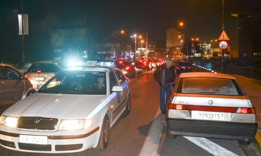 Πυροβολισμοί στο Μενίδι: Τραυματίστηκε ιδιοκτήτης καταστήματος